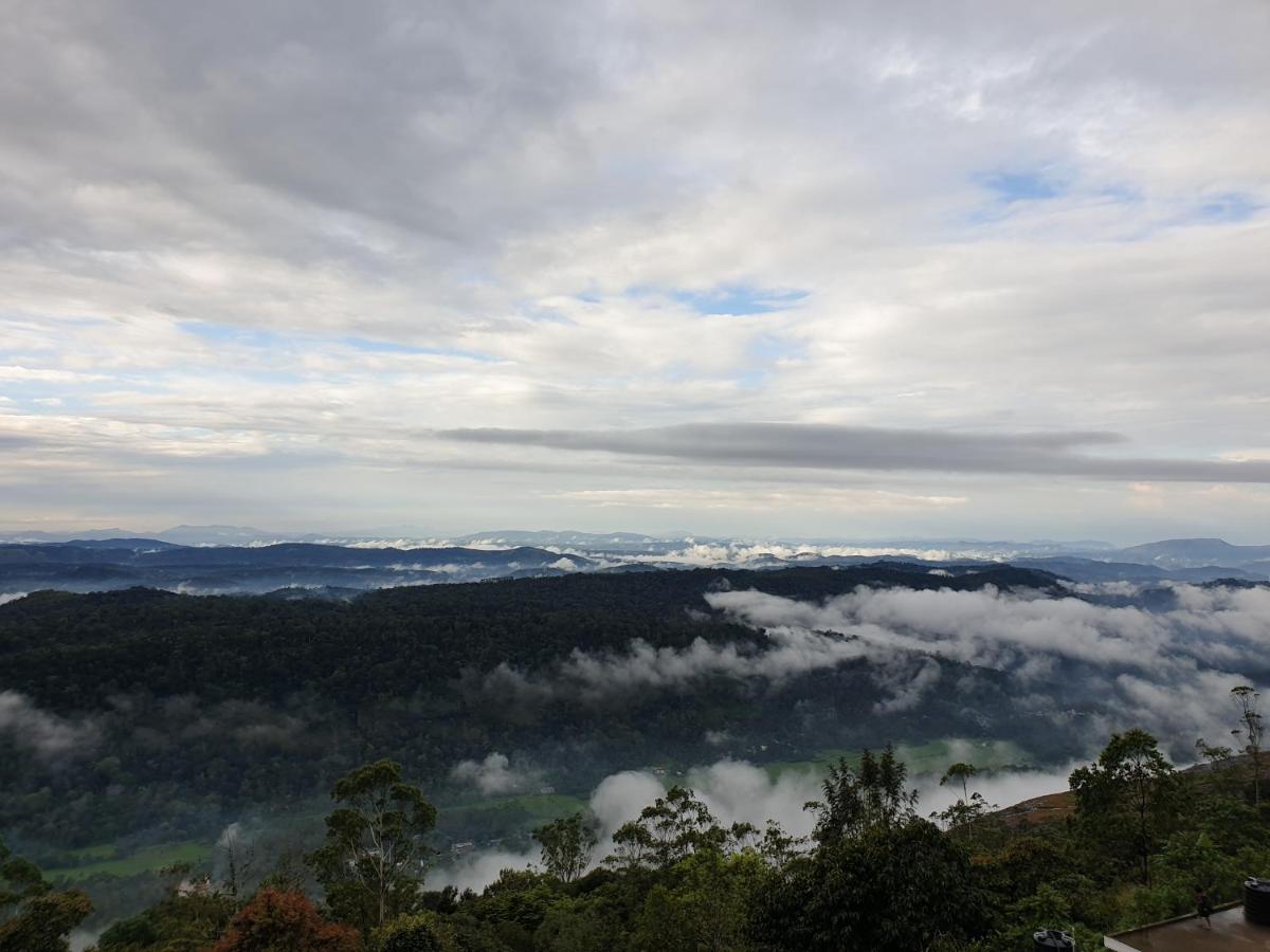Seekend Holidays Munnar * Chinnakanal